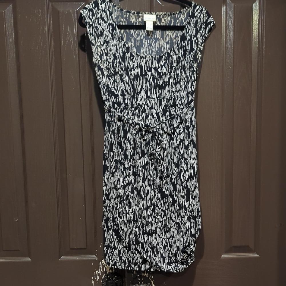 Motherhood Maternity Black and White Patterned Dress